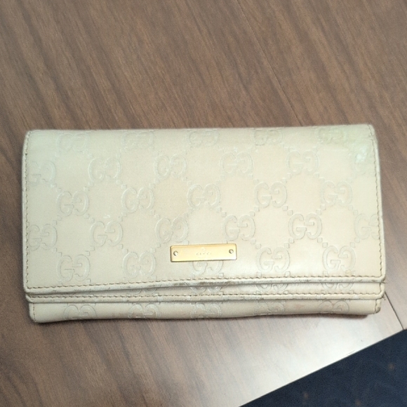 Gucci Cream Wallet - Picture 1 of 7
